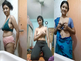 HORNY CHEATER BENGALI NAUGHTY BOUDI PLAYING WITH BOOBS & HUMPING PILLOW